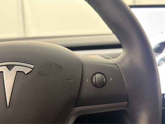 Tesla Model 3 25 of 30