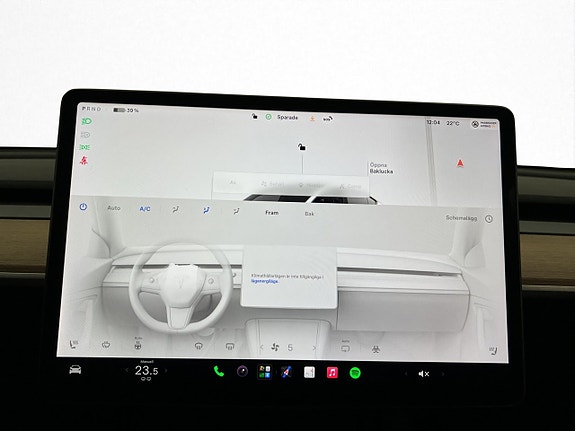 Tesla Model Y 19 of 30