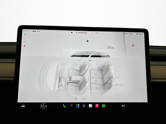 Tesla Model Y 20 of 30