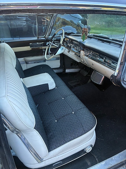 Cadillac Series 62 7 of 8