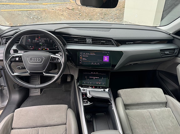 Audi e-tron 15 of 18