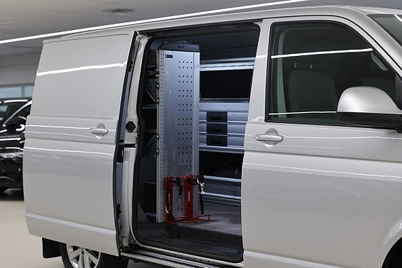 Volkswagen Transporter 7 of 19