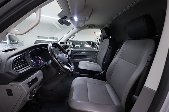 Volkswagen Transporter 14 of 19