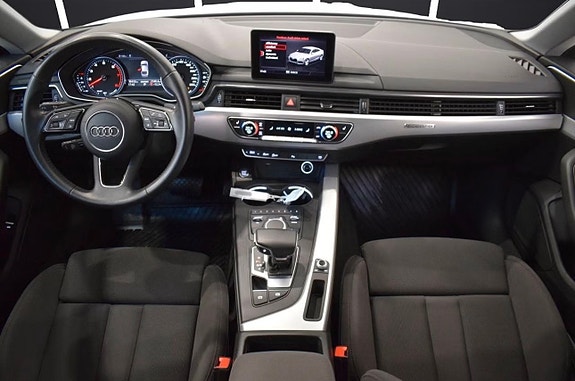 Audi A5 7 of 11