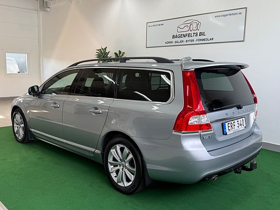 Volvo V70 3 of 21