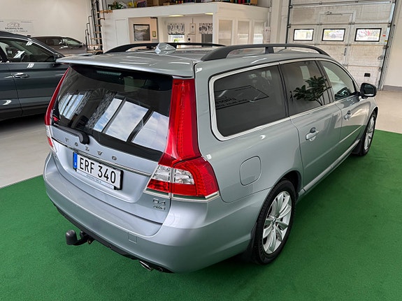 Volvo V70 5 of 21