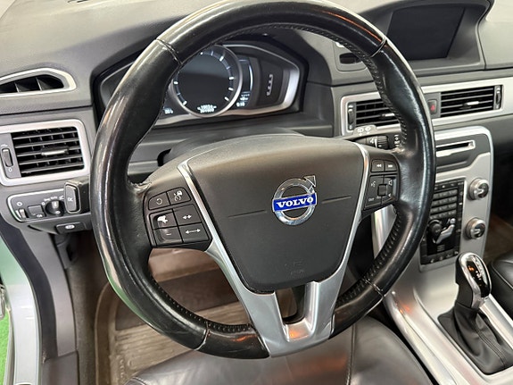 Volvo V70 14 of 21