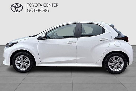 Toyota Yaris 5 of 12