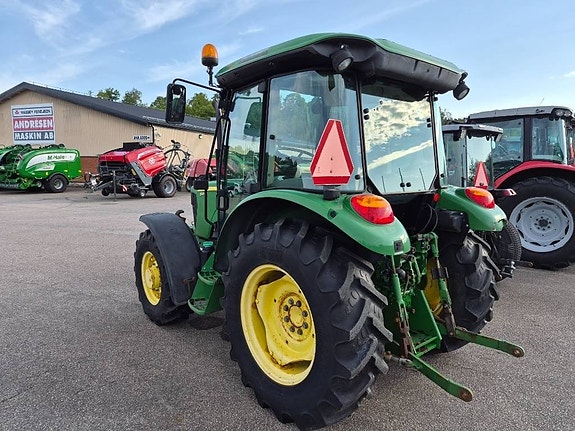 John Deere 5055 E 6 of 10