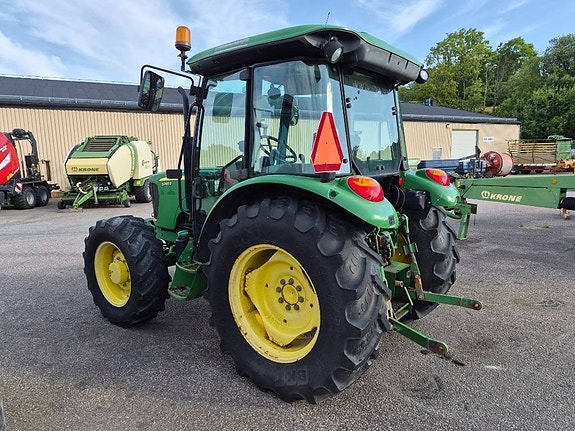 John Deere 5065 M 6 of 9