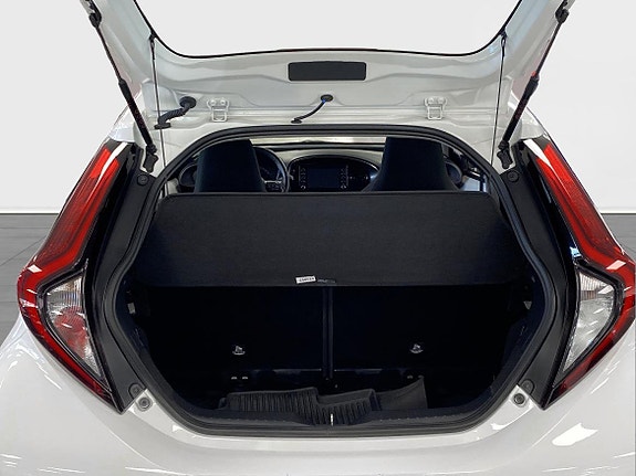 Toyota Aygo X 12 of 13
