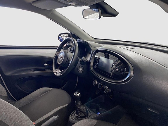 Toyota Aygo X 7 of 13