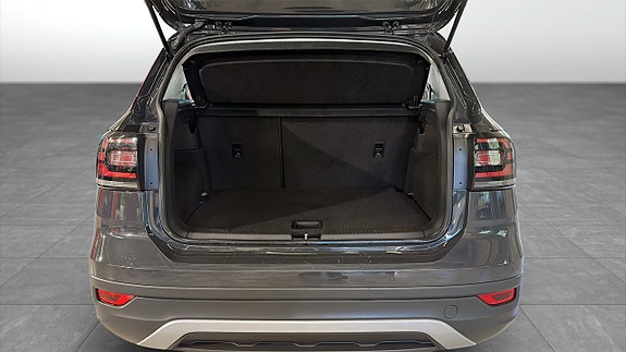 Volkswagen T-Cross 13 of 20