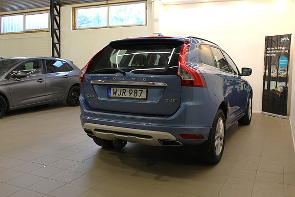 Volvo XC60 8 of 19