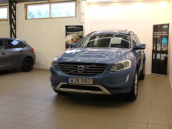 Volvo XC60 4 of 19