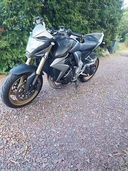 Honda CB1000R 3 of 3
