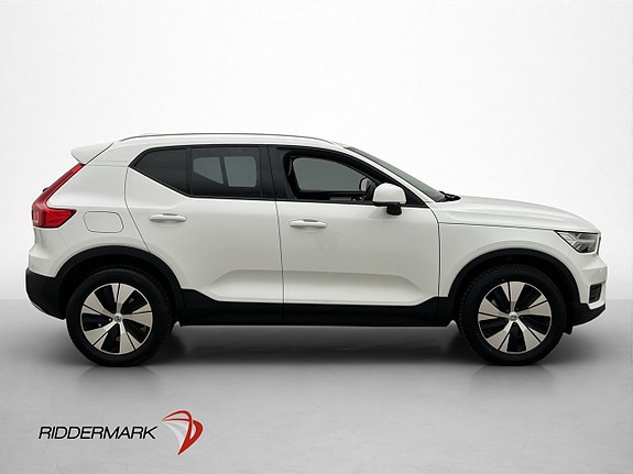 Volvo XC40 4 of 30