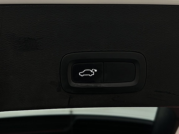 Volvo XC40 27 of 30