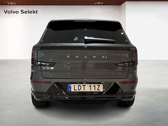 Volvo EX90 7 of 21