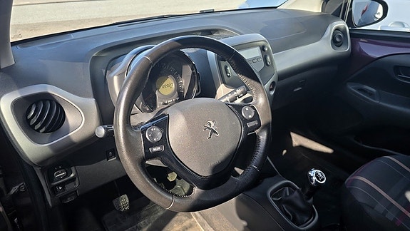 Peugeot 108 9 of 13