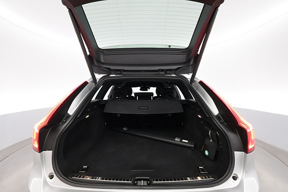 Volvo V90 26 of 27
