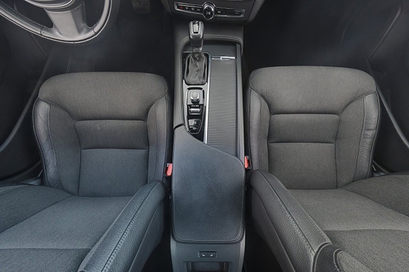 Volvo V90 14 of 27