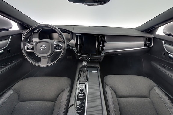 Volvo V90 13 of 27