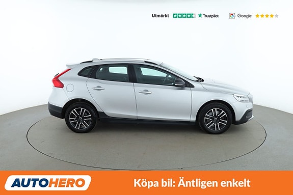 Volvo V40 Cross Country 7 of 30