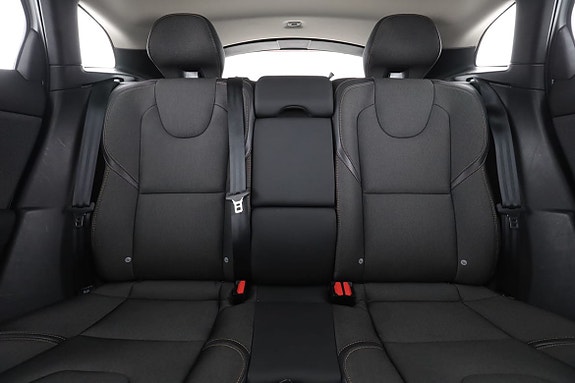 Volvo V40 Cross Country 16 of 30