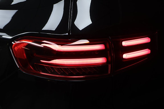 Mercedes-Benz GLB220 d 9 of 23
