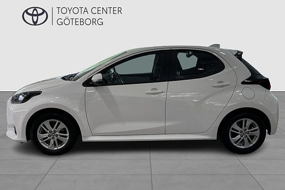 Toyota Yaris 5 of 12