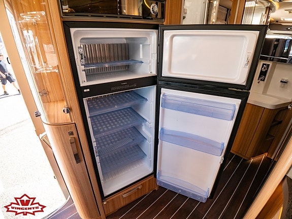 Knaus Sun I 900 LX *Hydrauliska stödben *Queensbed 7 of 28