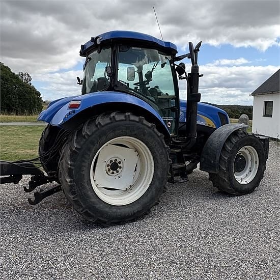 New Holland T6070 13 of 30