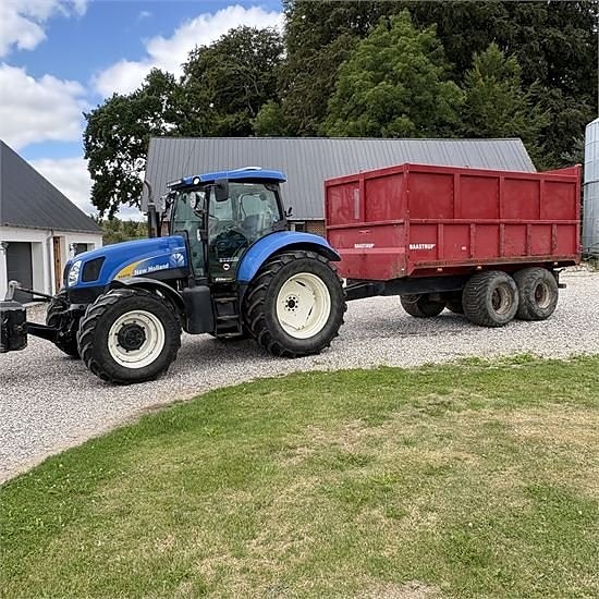 New Holland T6070 2 of 30