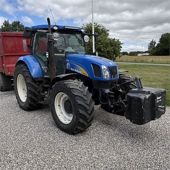 New Holland T6070 9 of 30