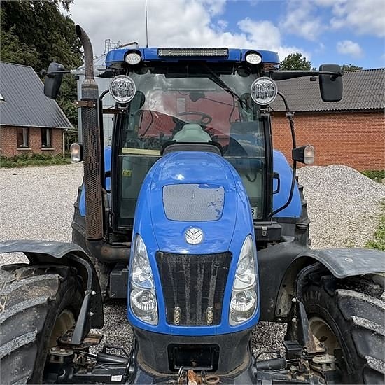New Holland T6070 14 of 30