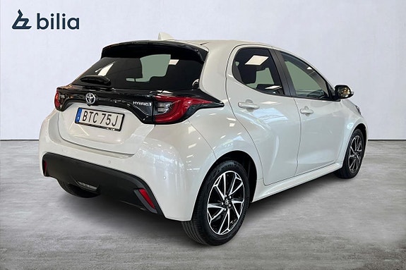 Toyota Yaris 19 of 21
