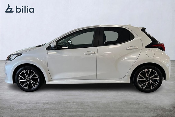 Toyota Yaris 3 of 21