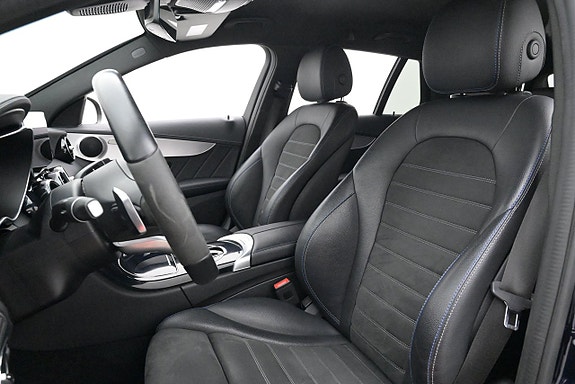 Mercedes-Benz C300 10 of 27