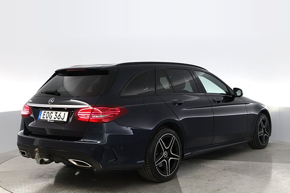 Mercedes-Benz C300 5 of 27