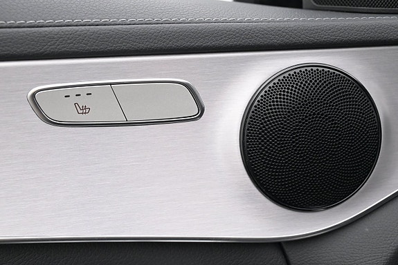Mercedes-Benz C300 12 of 27