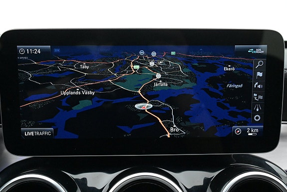 Mercedes-Benz C300 15 of 27