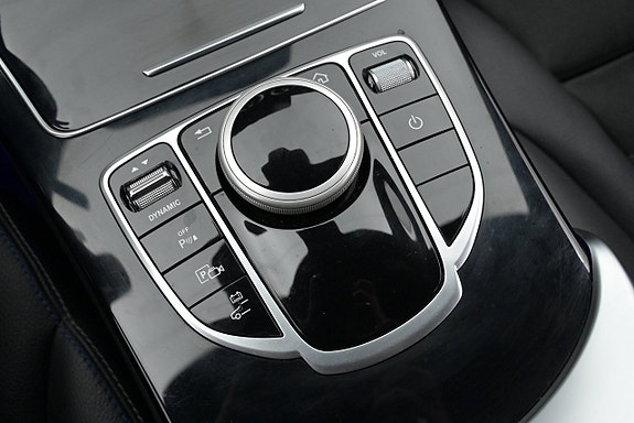 Mercedes-Benz C300 18 of 27