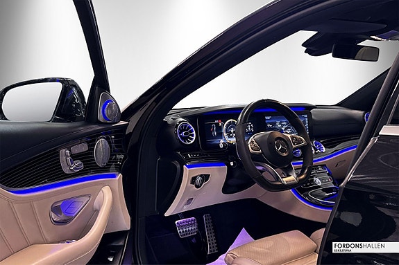 Mercedes-Benz E63 11 of 30