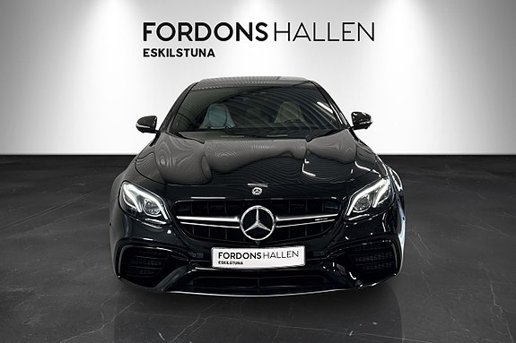 Mercedes-Benz E63 2 of 30