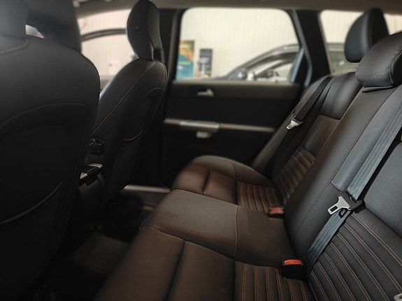 Volvo V50 13 of 14