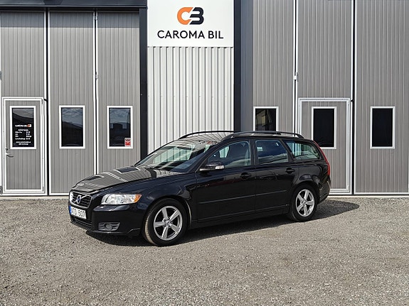 Volvo V50 2 of 14