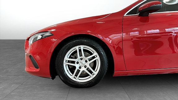 Mercedes-Benz A180 9 of 12