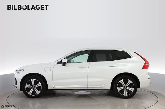 Volvo XC60 2 of 17
