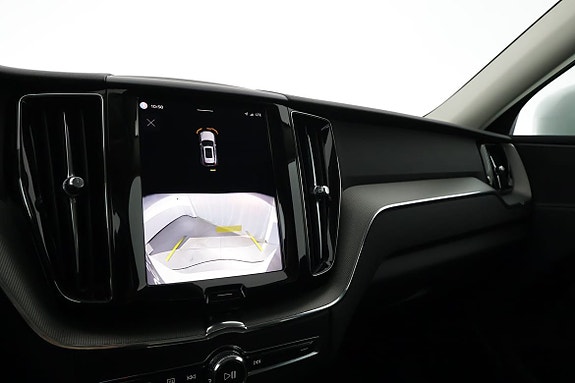 Volvo XC60 13 of 17